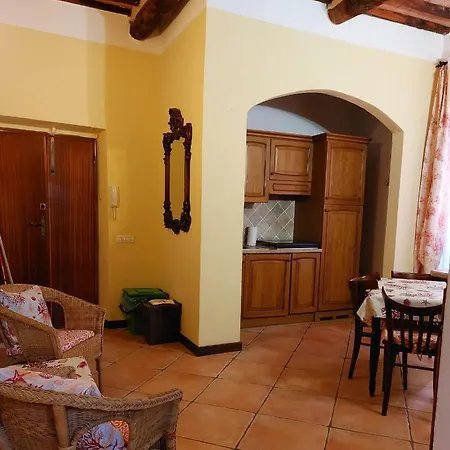 Διαμέρισμα E Mansarda Al Mare *