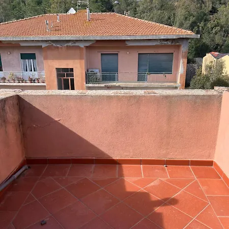 E Mansarda Al Mare Lägenhet