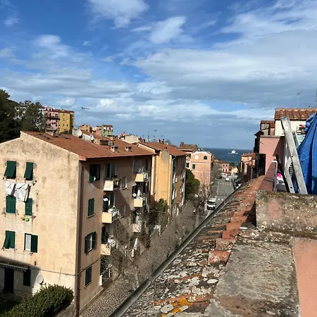 E Mansarda Al Mare Lägenhet *